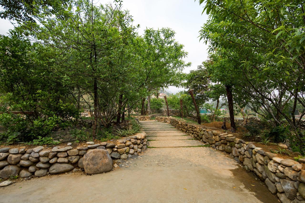Tavan Riverside Ecolodge サパ エクステリア 写真