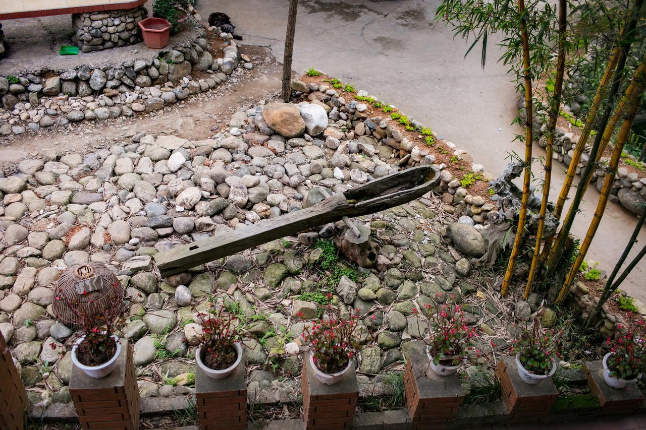 Tavan Riverside Ecolodge サパ エクステリア 写真