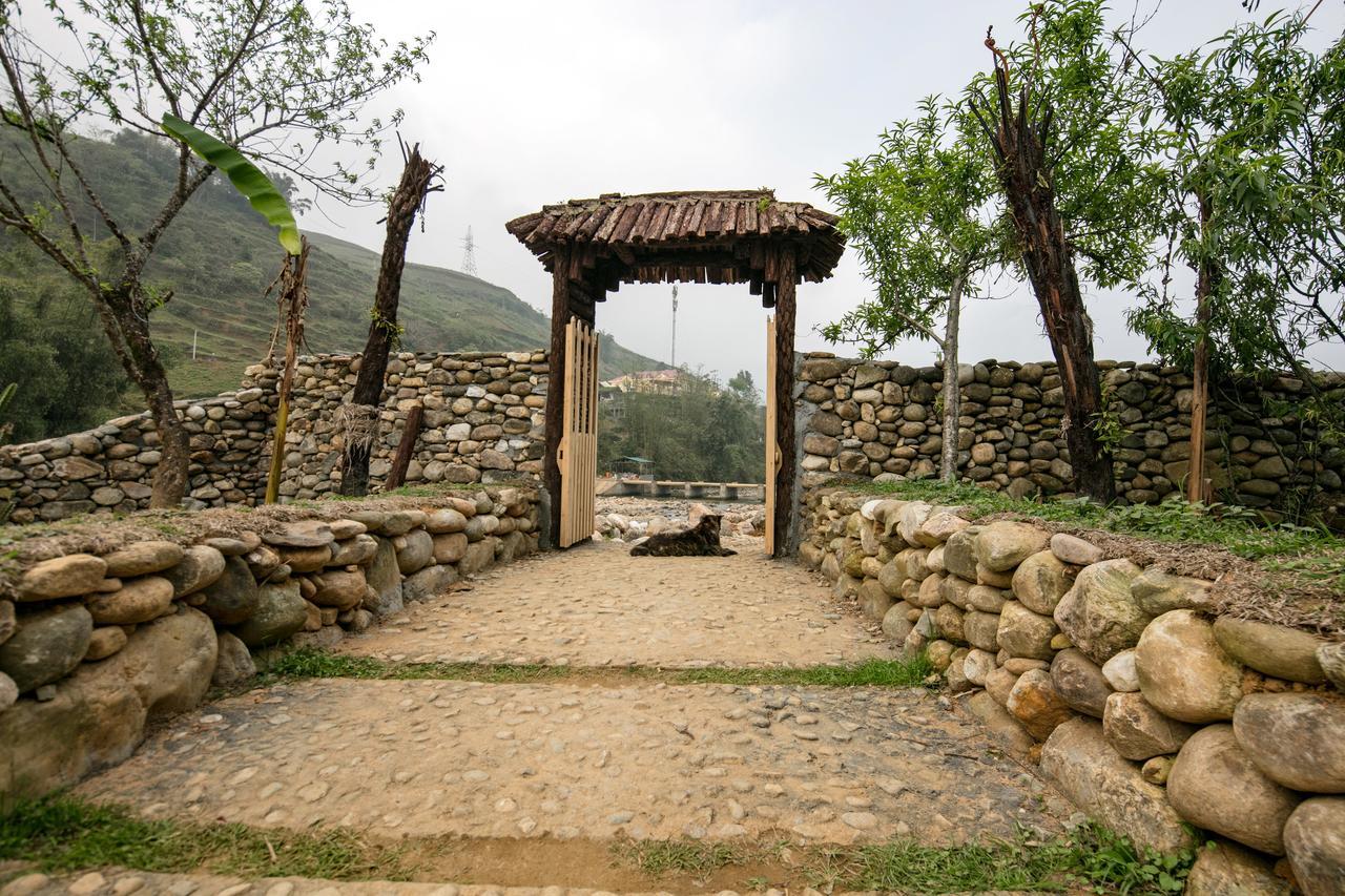 Tavan Riverside Ecolodge サパ エクステリア 写真